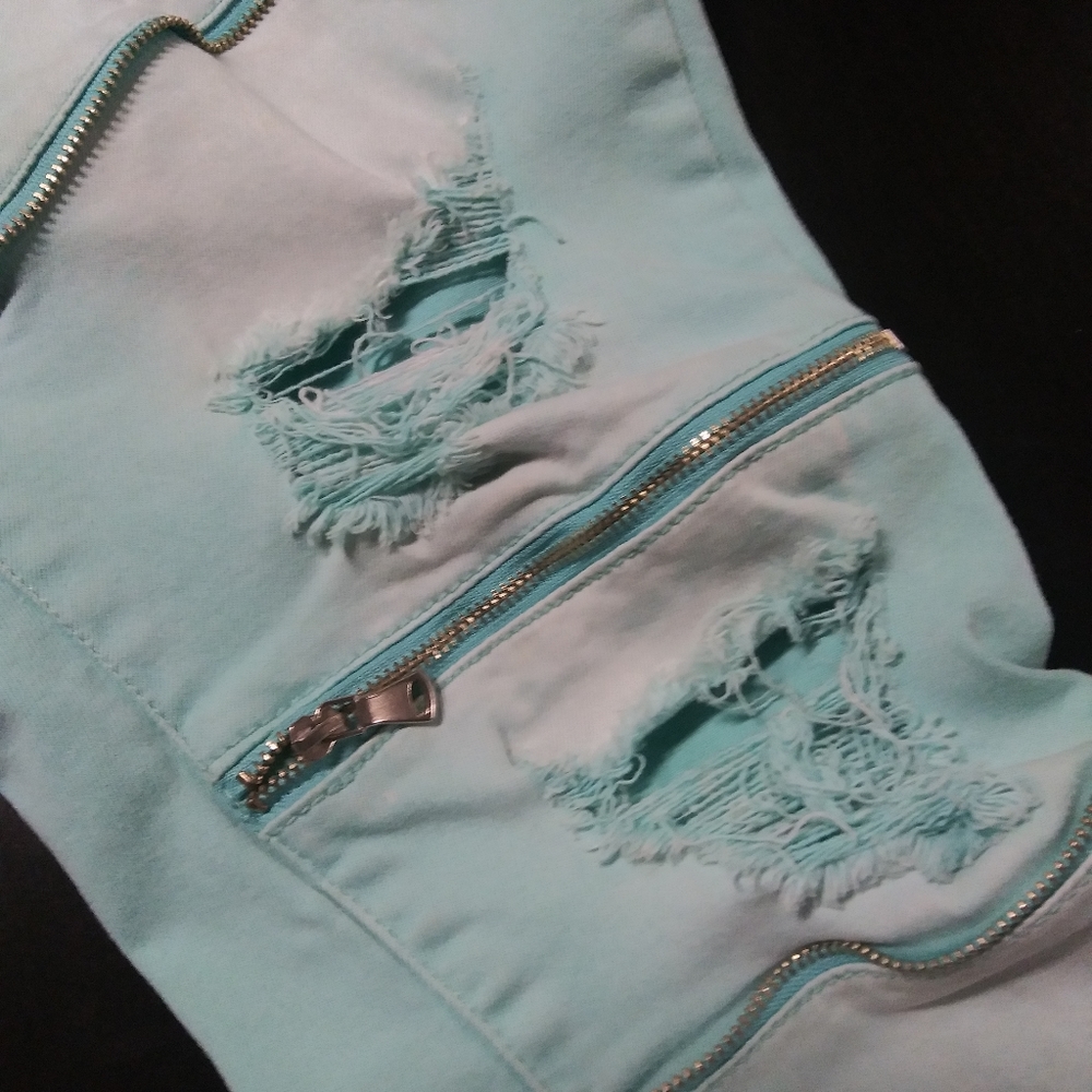 Blue Topic | Edgy Distressed Ripped Jeans - Picture 7 of 8